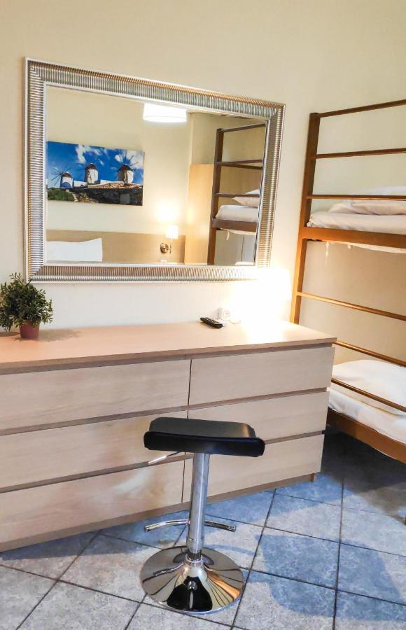 Jimmy'S Rooms Nea Potidea Екстер'єр фото