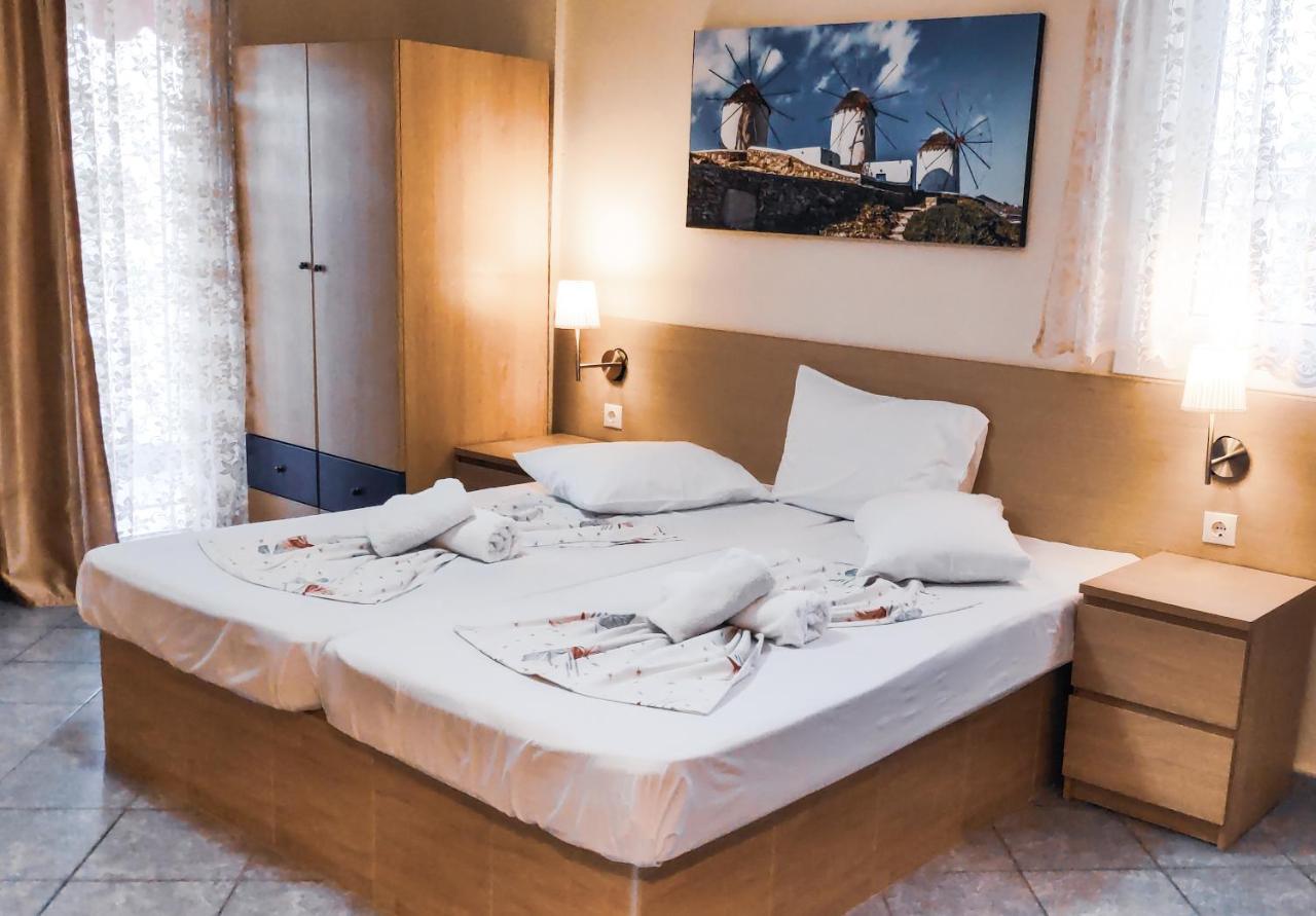 Jimmy'S Rooms Nea Potidea Екстер'єр фото