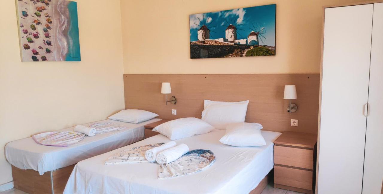 Jimmy'S Rooms Nea Potidea Екстер'єр фото